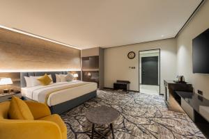 voyage hotel and suites