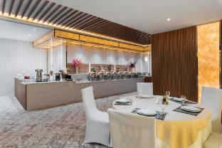 voyage hotel and suites