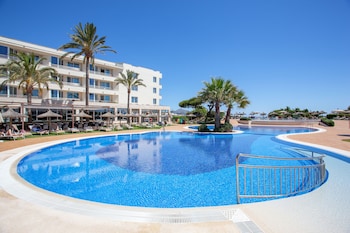 grupotel natura playa