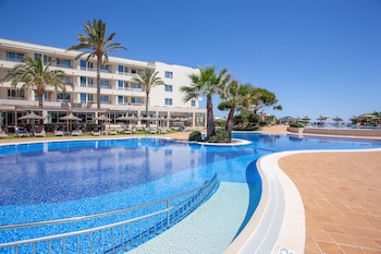 grupotel natura playa
