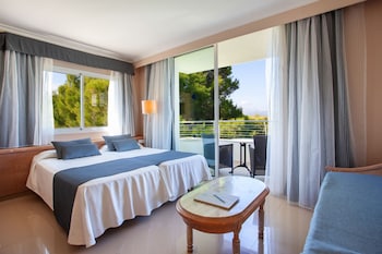 grupotel natura playa