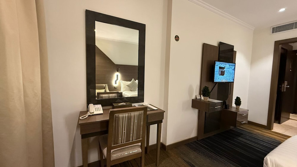 lamar ajyad first hotel tower a