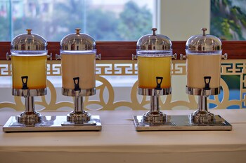 hoang son peace hotel