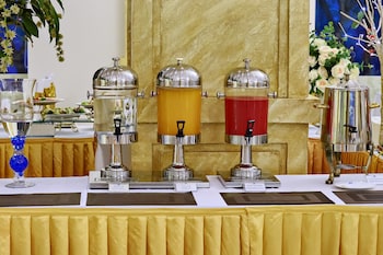 hoang son peace hotel