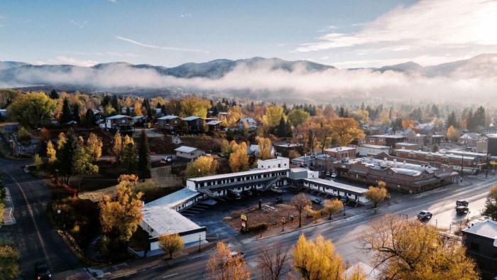 western lodge in steamboat springs downtown steamboat springs