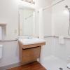 woodspring suites topeka
