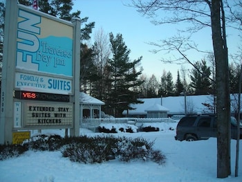 traverse bay inn