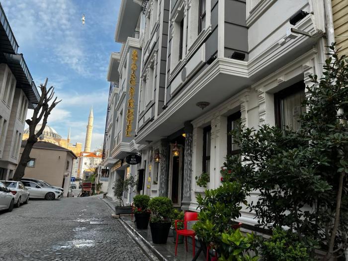 bon hotel hagia sophia