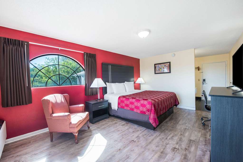 econo lodge waynesville
