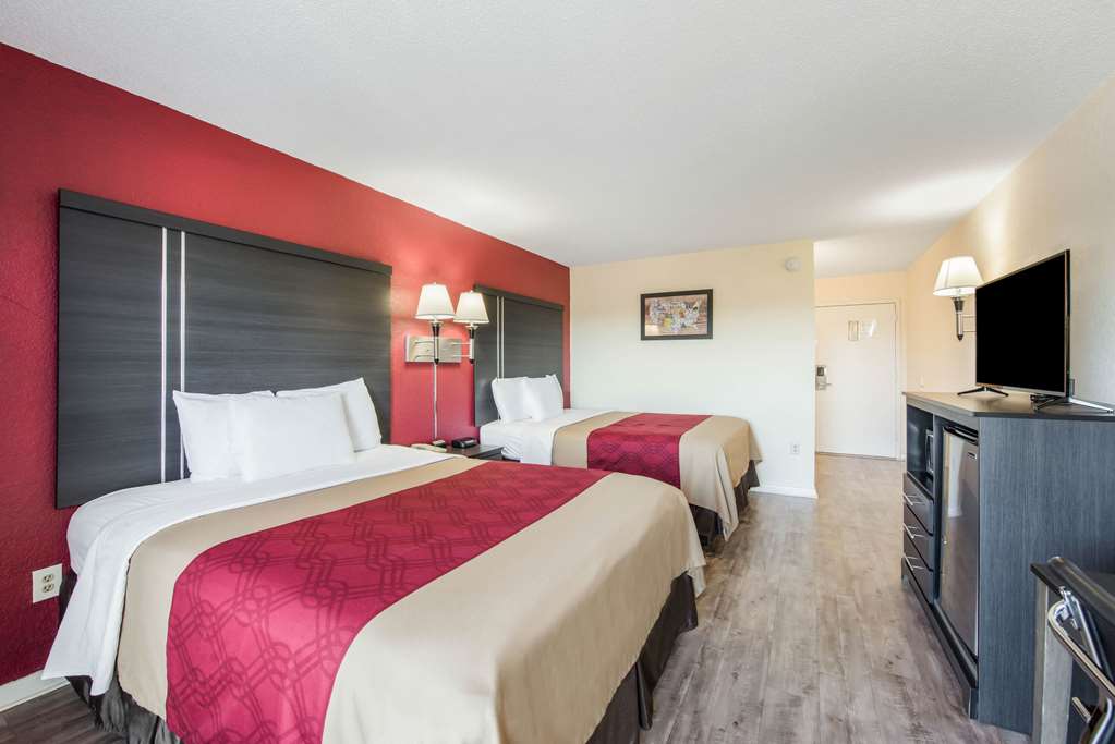 econo lodge waynesville