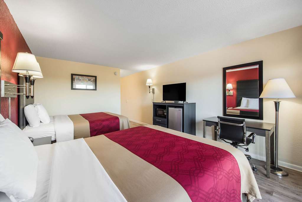 econo lodge waynesville