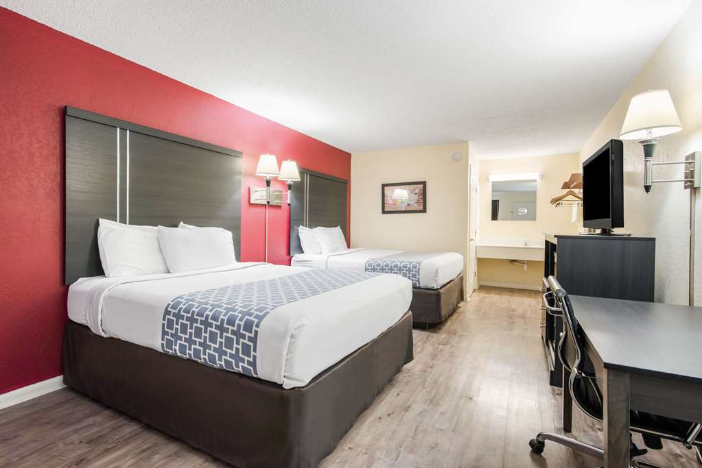 econo lodge waynesville