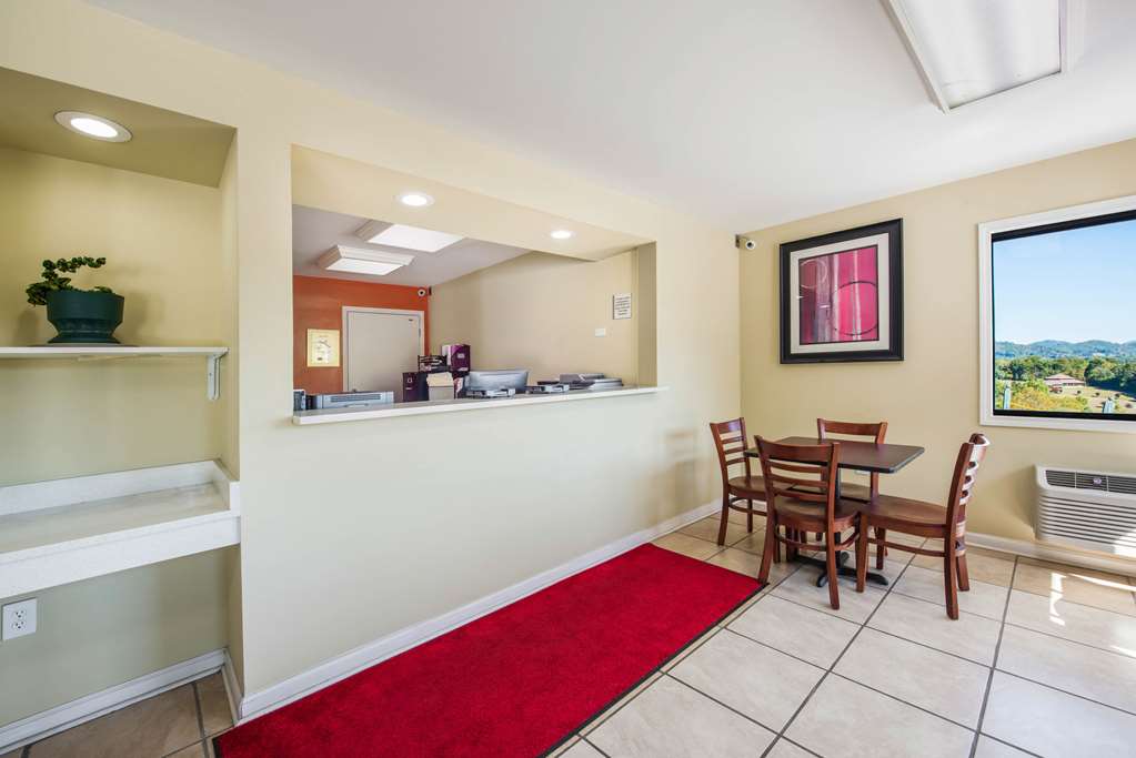 econo lodge waynesville nc