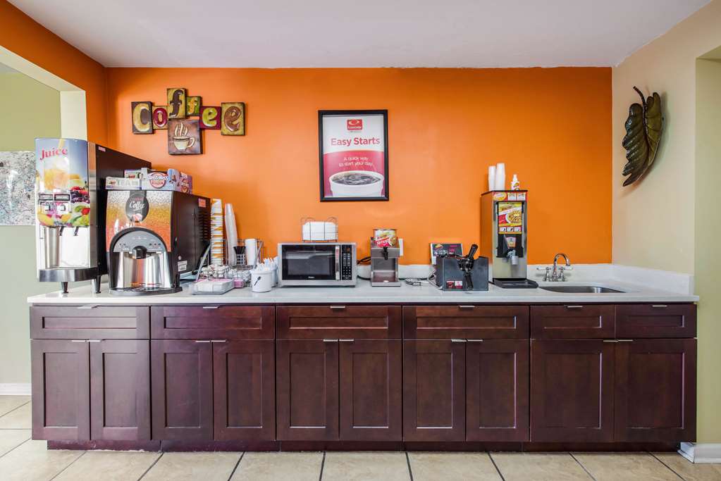 econo lodge waynesville