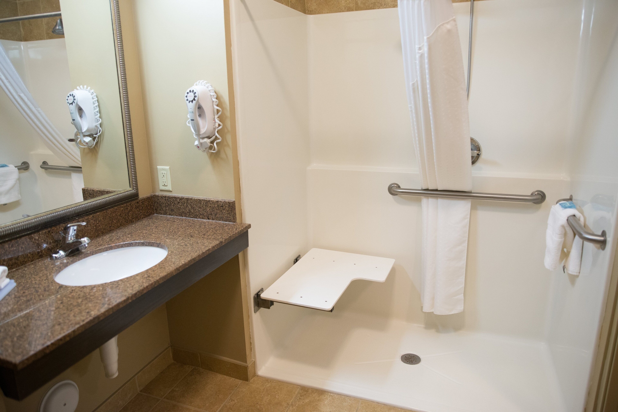 holiday inn express hotel and suites northwood by ihg