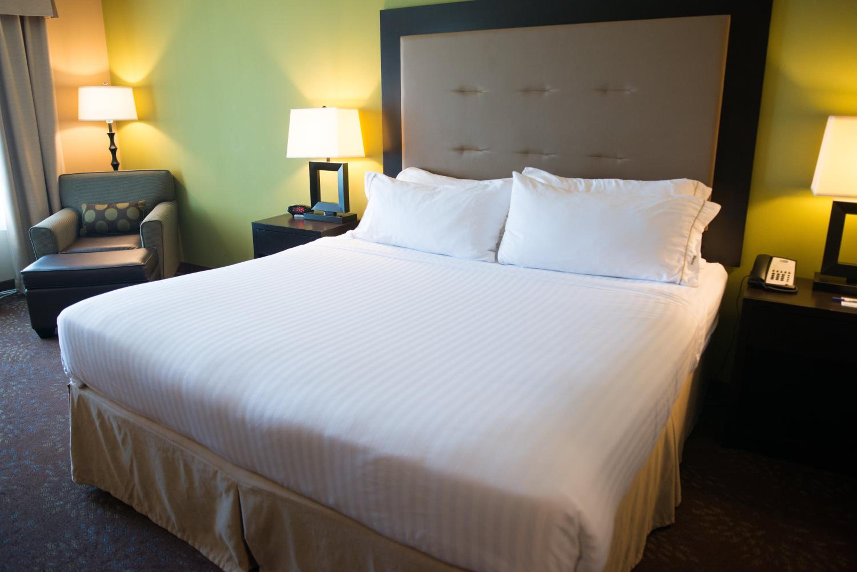 holiday inn express hotel and suites northwood by ihg