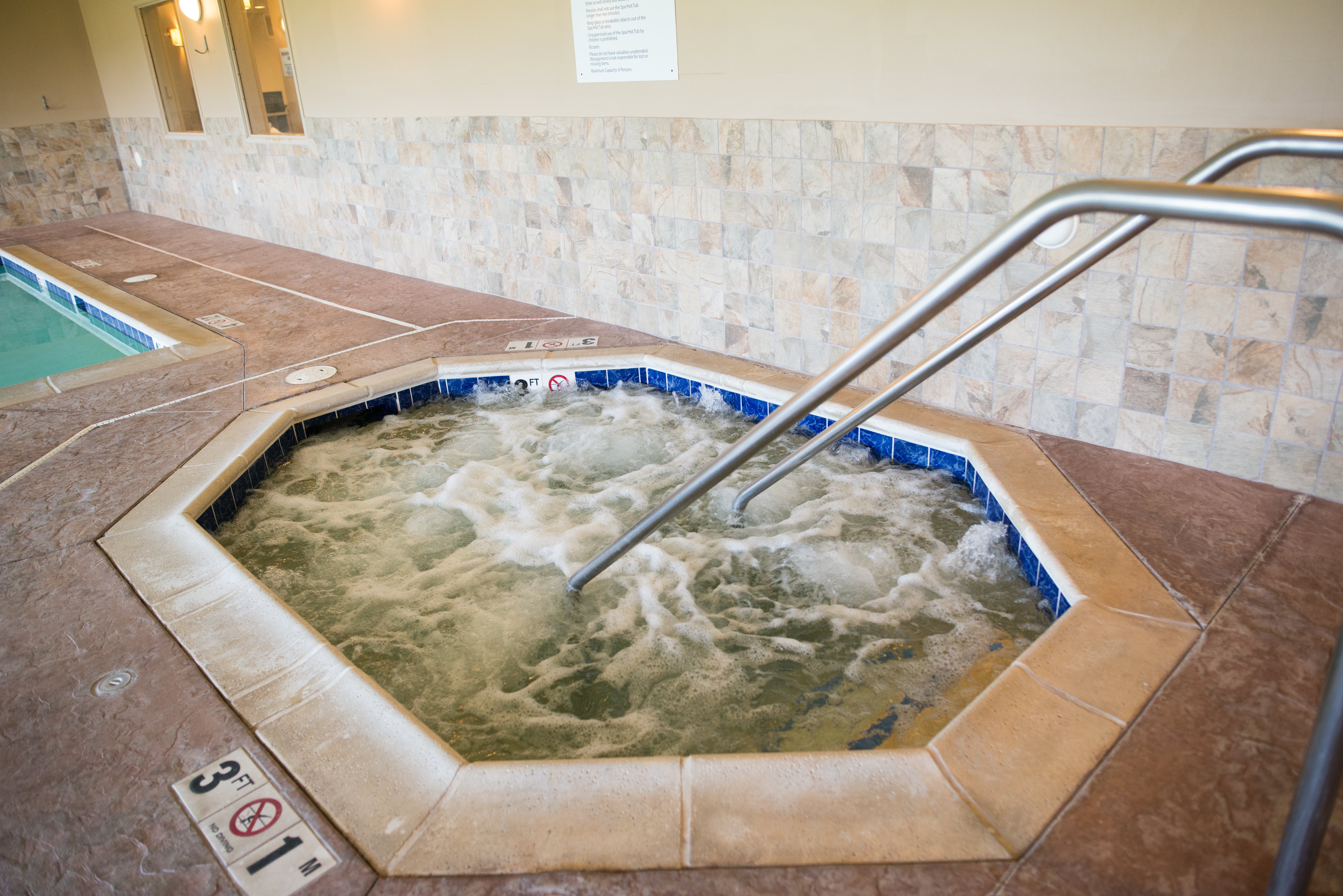 holiday inn express hotel and suites northwood by ihg