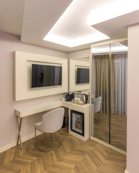 great fortune concept hotel