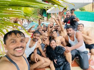 aandra lakestay resort campzone