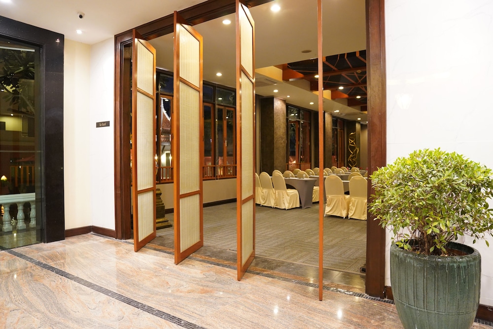 chateau en ville pattaya