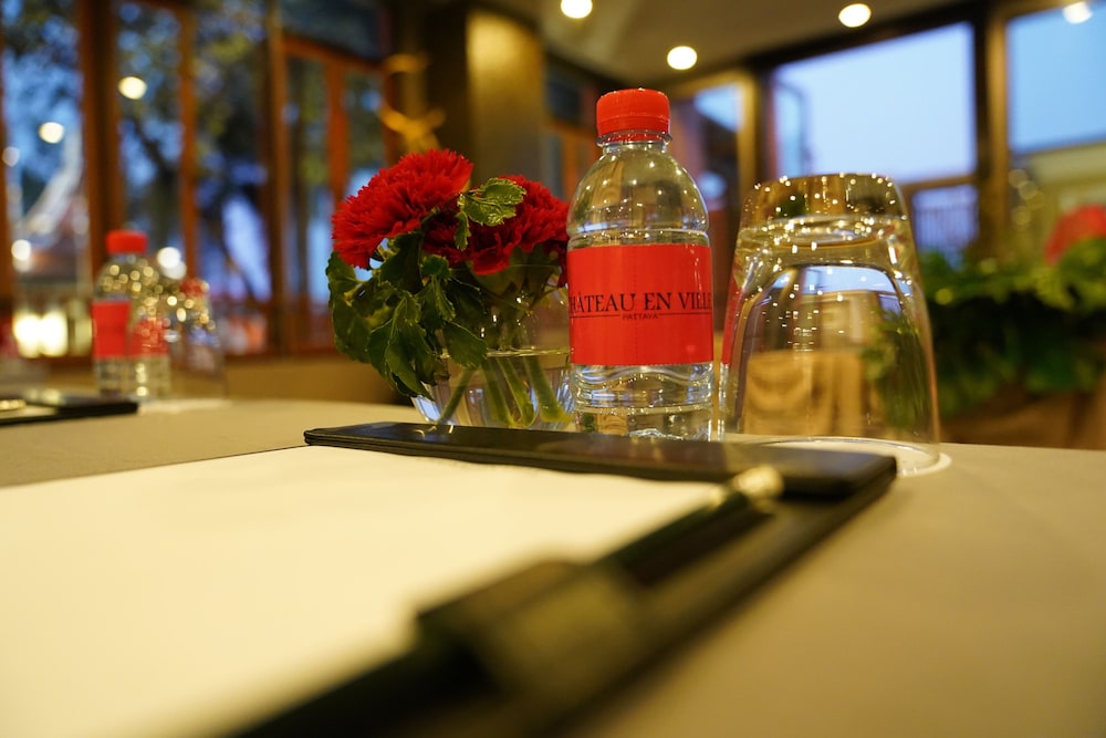 chateau en ville pattaya