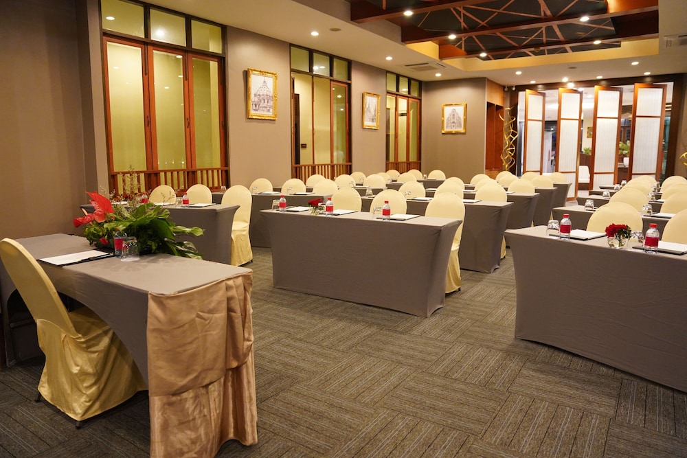 chateau en ville pattaya