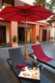 chateau en ville pattaya