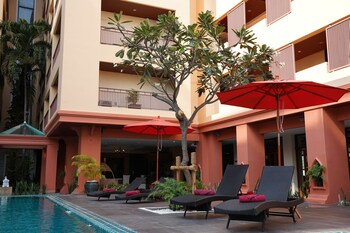 chateau en ville pattaya