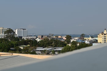 chateau en ville pattaya