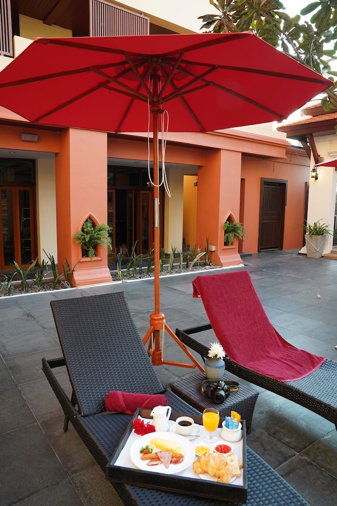 chateau en ville pattaya