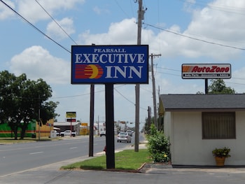 Pearsall Executive Inn,Dilley>>Cotulla,3 star