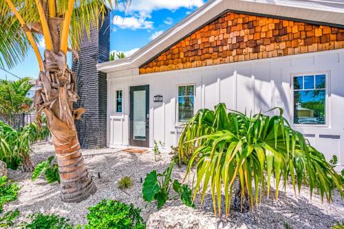 pelican post at anna maria island inn