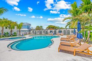pelican post at anna maria island inn