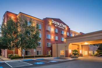 doubletree by hilton salem
