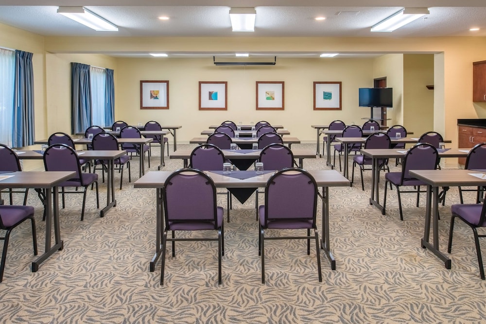 doubletree by hilton salem