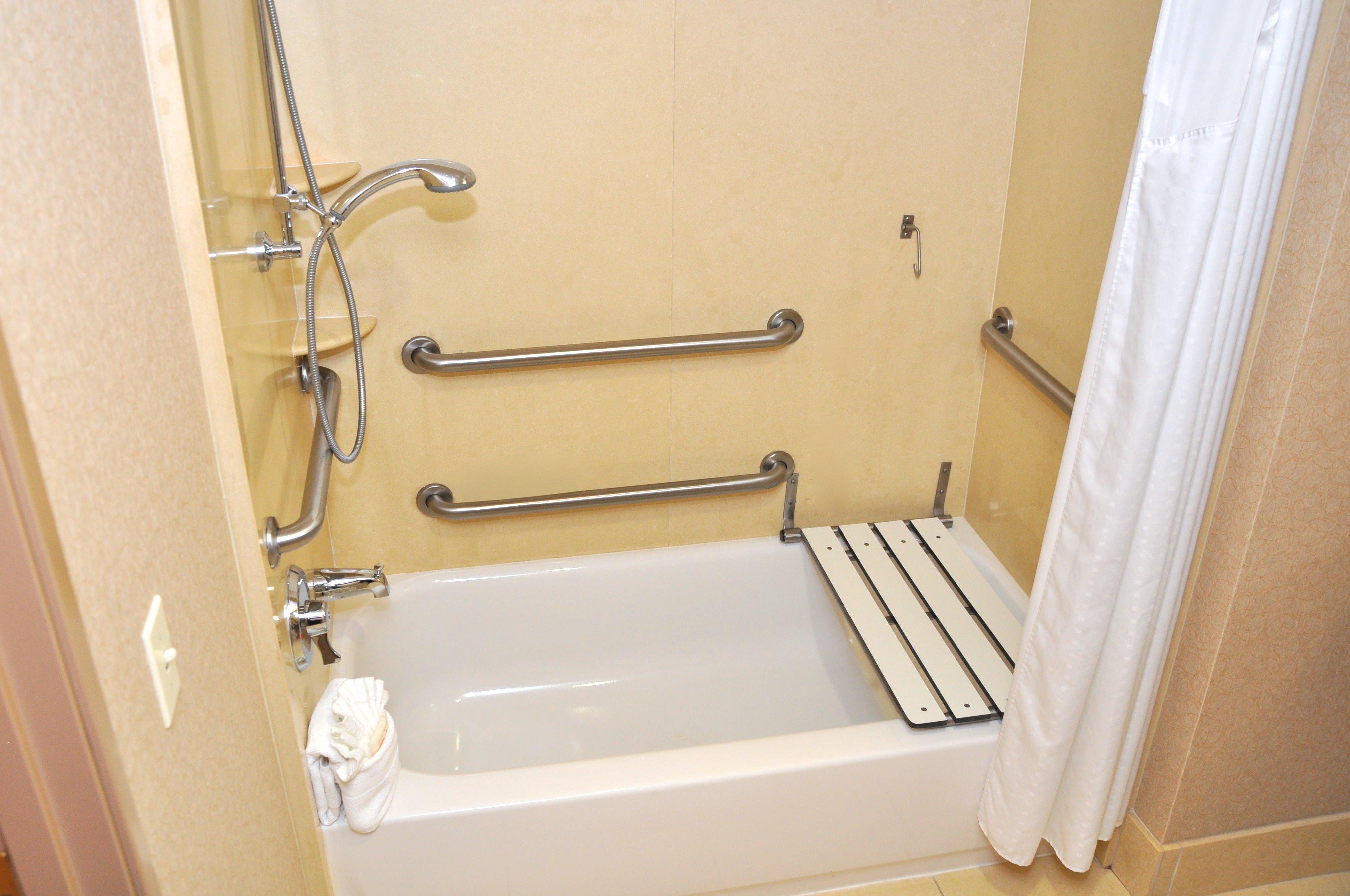 holiday inn and suites oakland airport by ihg