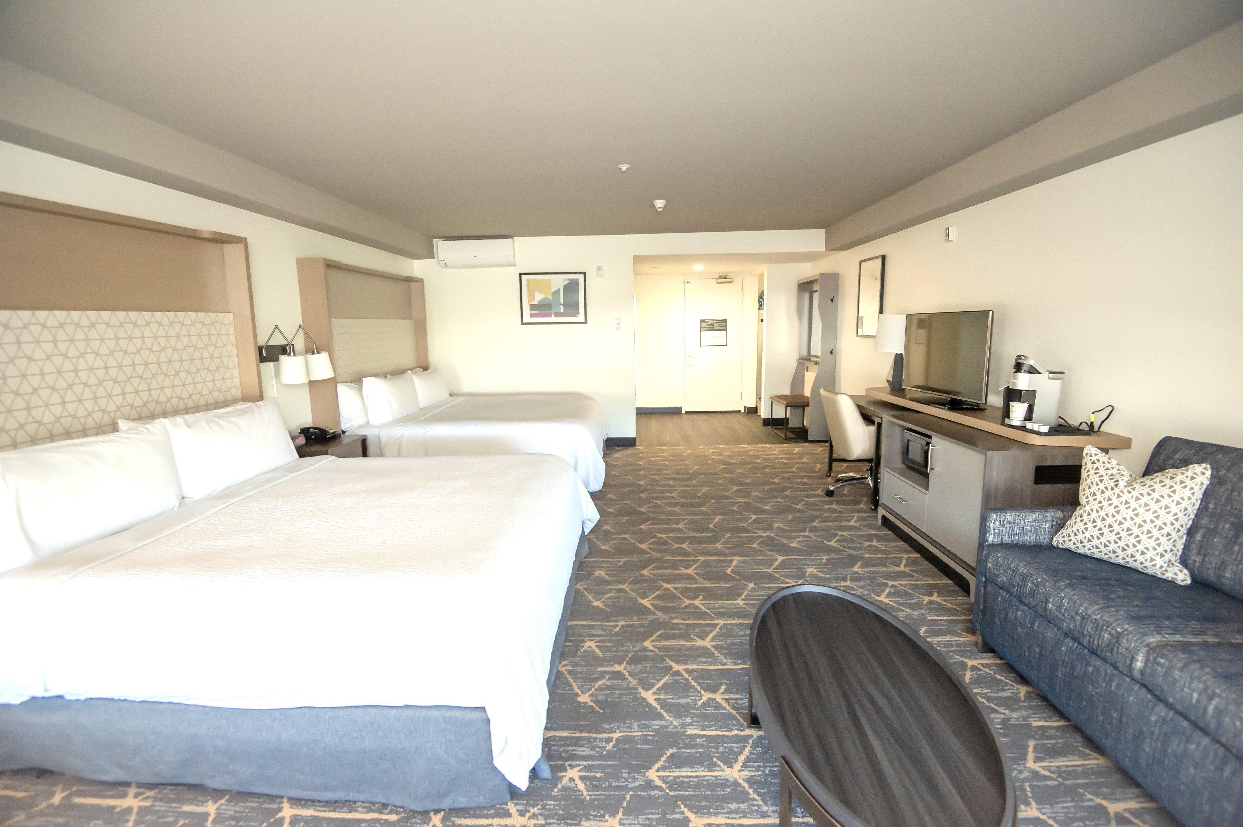 holiday inn and suites oakland airport by ihg