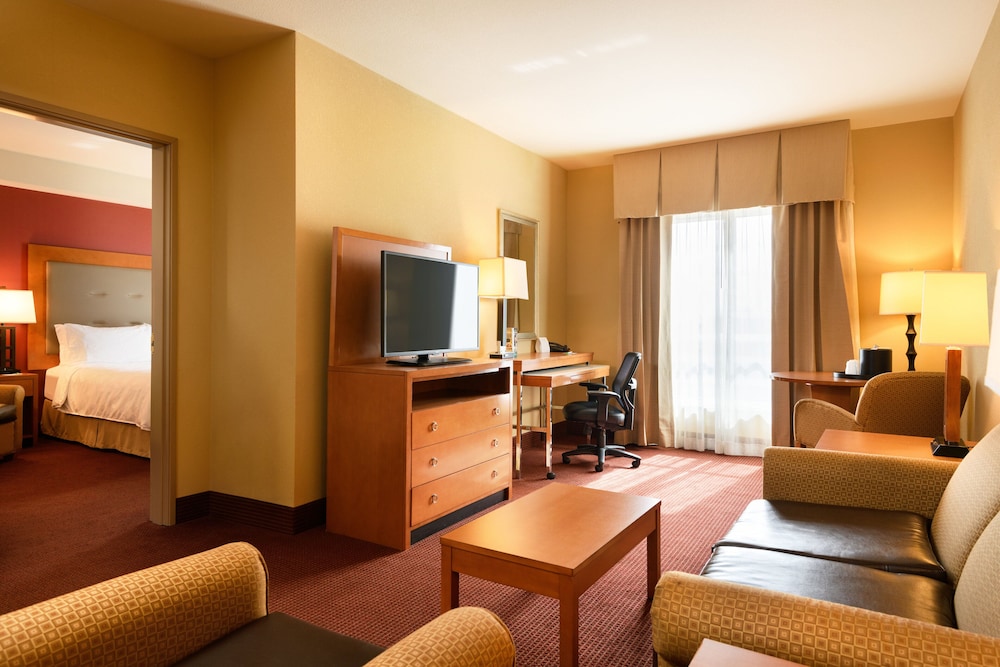 holiday inn and suites oakland airport by ihg