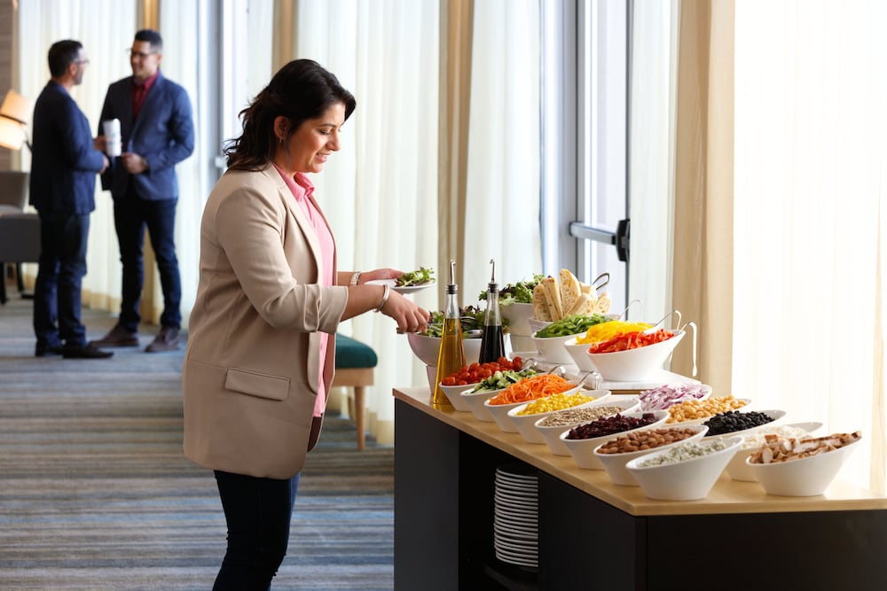 holiday inn and suites oakland airport by ihg