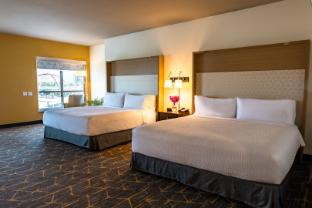 holiday inn and suites oakland airport by ihg