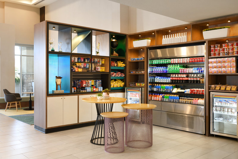 holiday inn and suites oakland airport by ihg