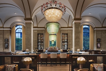 hotel cleveland autograph collection