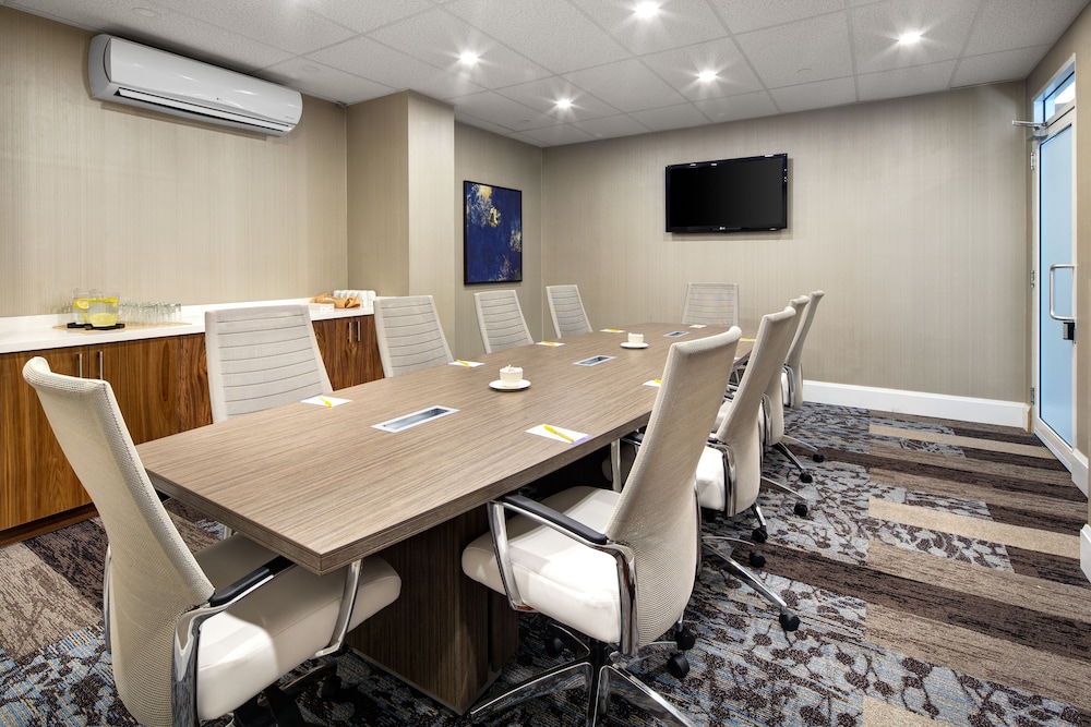 hilton garden inn toronto oakville