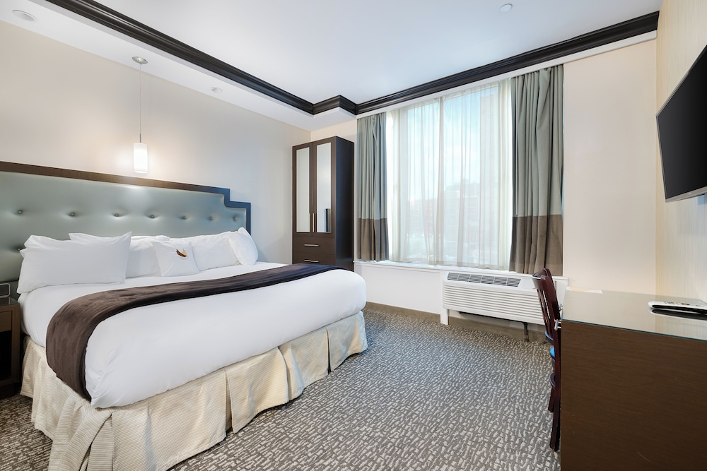condor hotel by luxurban