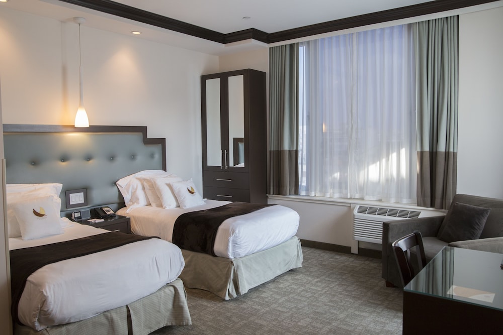condor hotel by luxurban