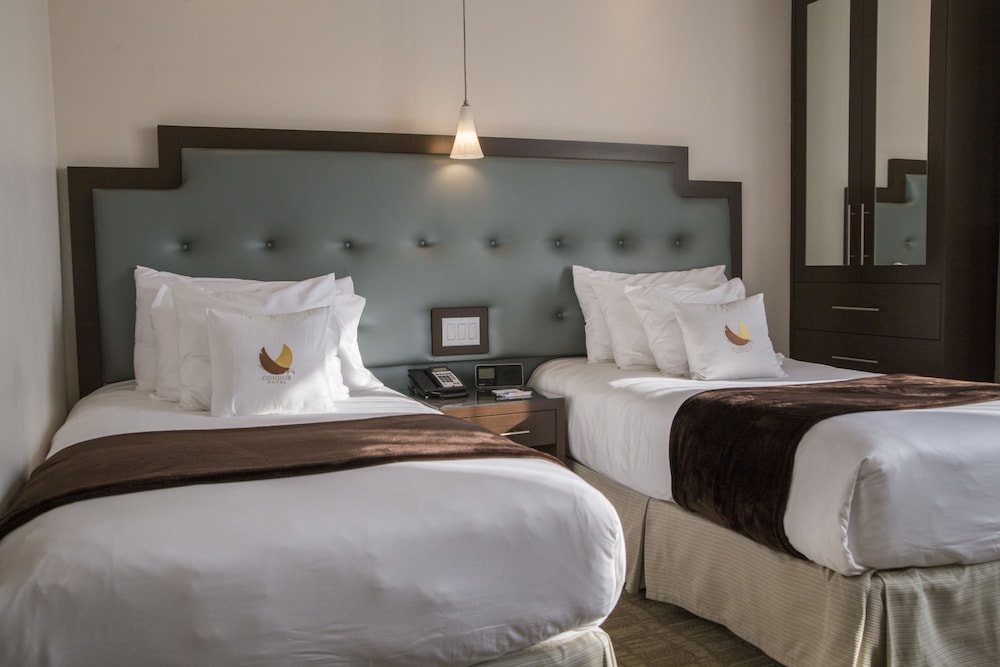 condor hotel by luxurban