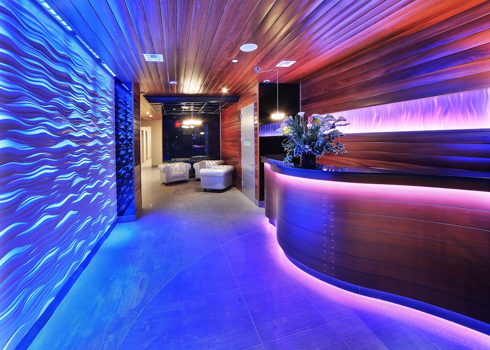 condor hotel by luxurban
