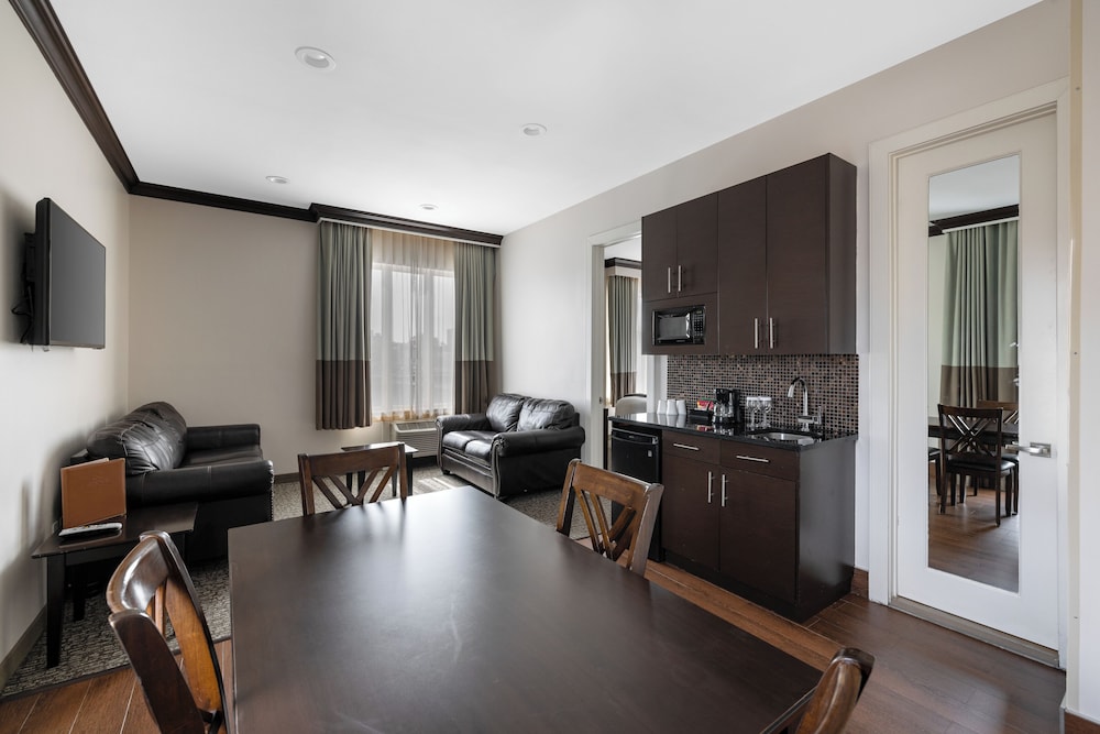 condor hotel by luxurban