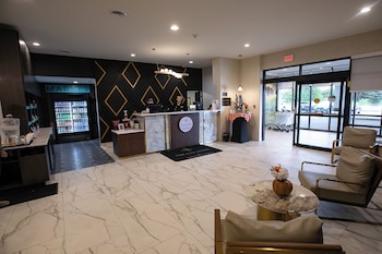 the lux hotel and conference center ascend hotel collection