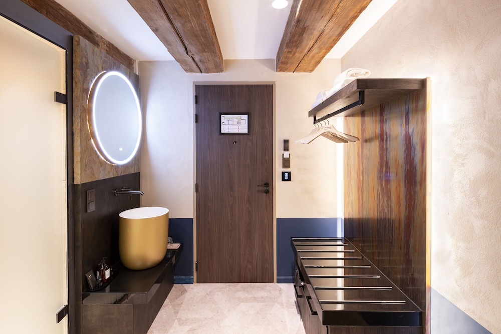 mister highland hotel